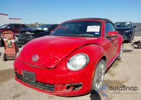 2015 Volkswagen Beetle 1.8T z USA, uszkodzony, nr VIN 3VW507ATXFM812075